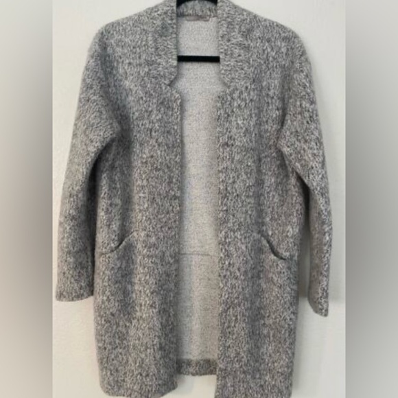 Zara Sweaters - Zara Gray Women's Sweater